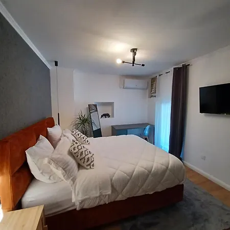 Les Acacias Villa